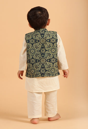 Set Of 3: Ark Off White Cotton Kurta, Pyjama & Indigo Ajrakh Jacket